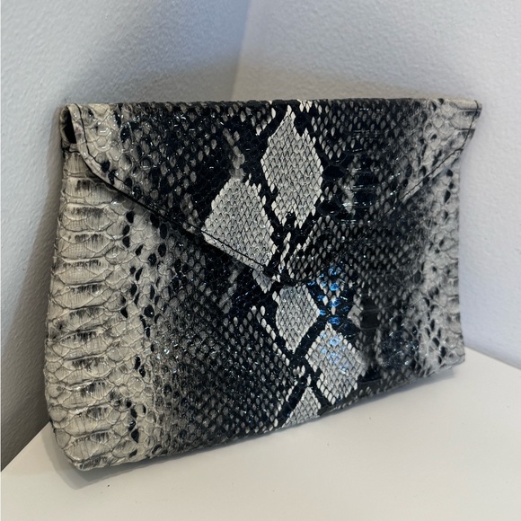 Snakeskin Clutch - Picture 2 of 5